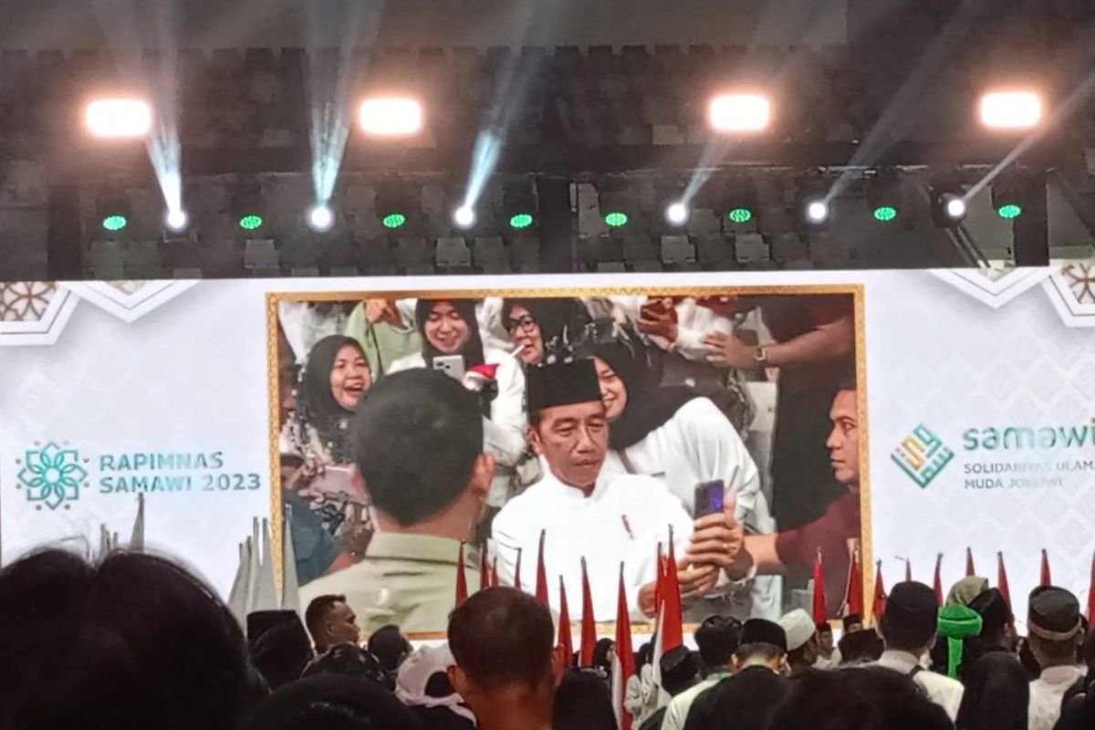 Jokowi jawab pertanyaan soal usul pimpinan KPK dinonaktifkan
