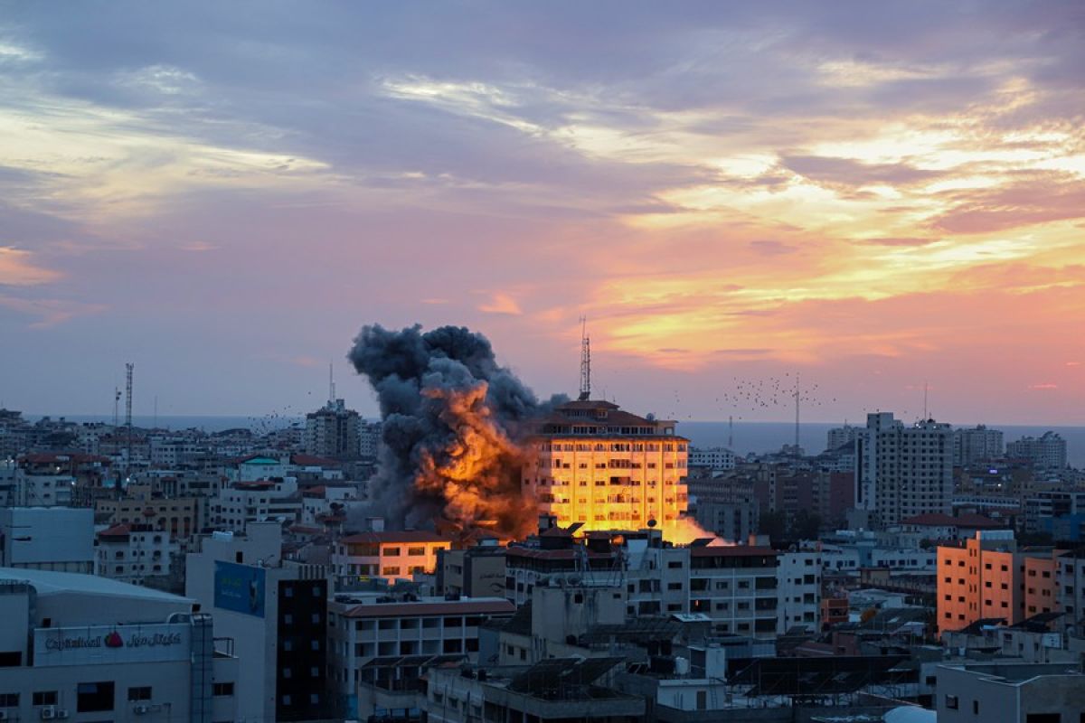 Korban tewas akibat serangan udara Israel di Gaza bertambah jadi 232