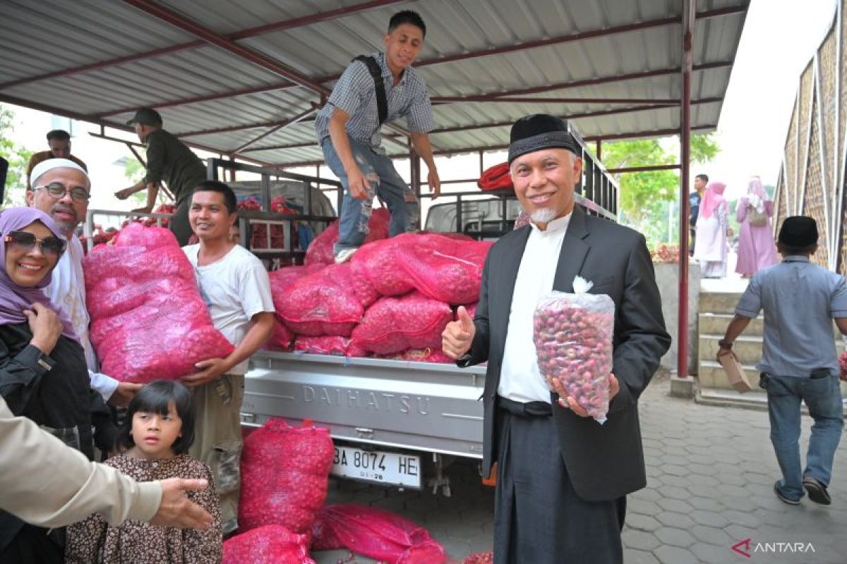 Gubernur Sumbar ajak ASN borong bawang merah bantu petani akibat harga anjlok