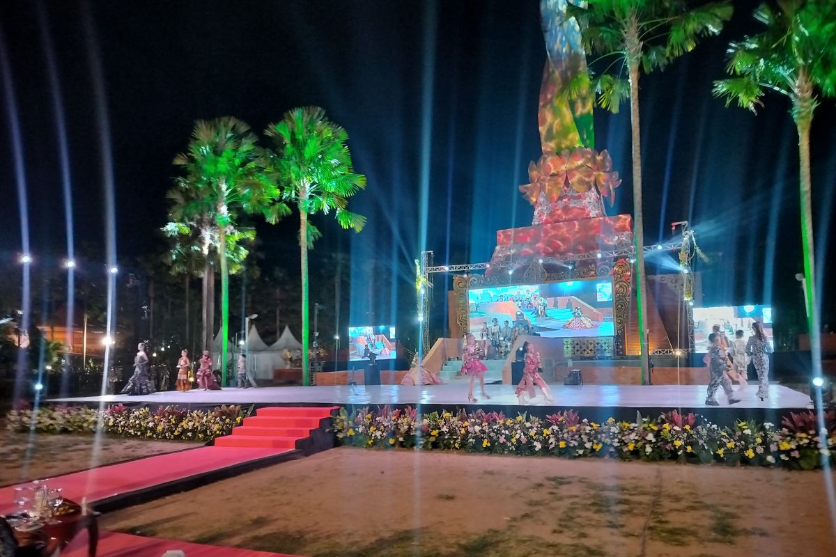 Mojo Batik Festival 2023 layak jadi agenda nasional, ujar Menpapekraf