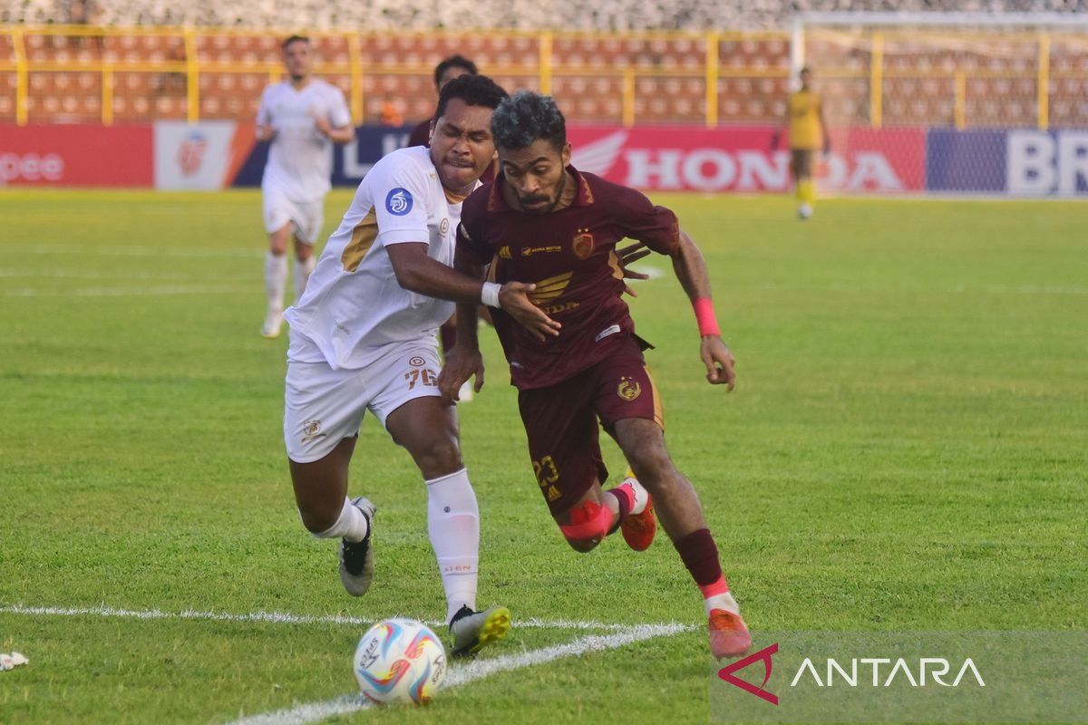 Liga 1 - Madura United tekuk PSM Makassar 2-0