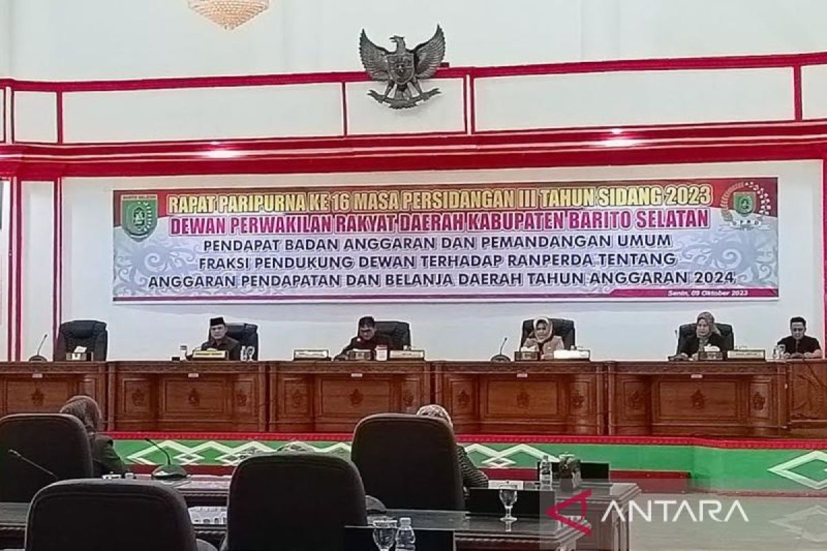 Lima fraksi DPRD Barsel setuju raperda APBD 2024 dibahas lebih lanjut