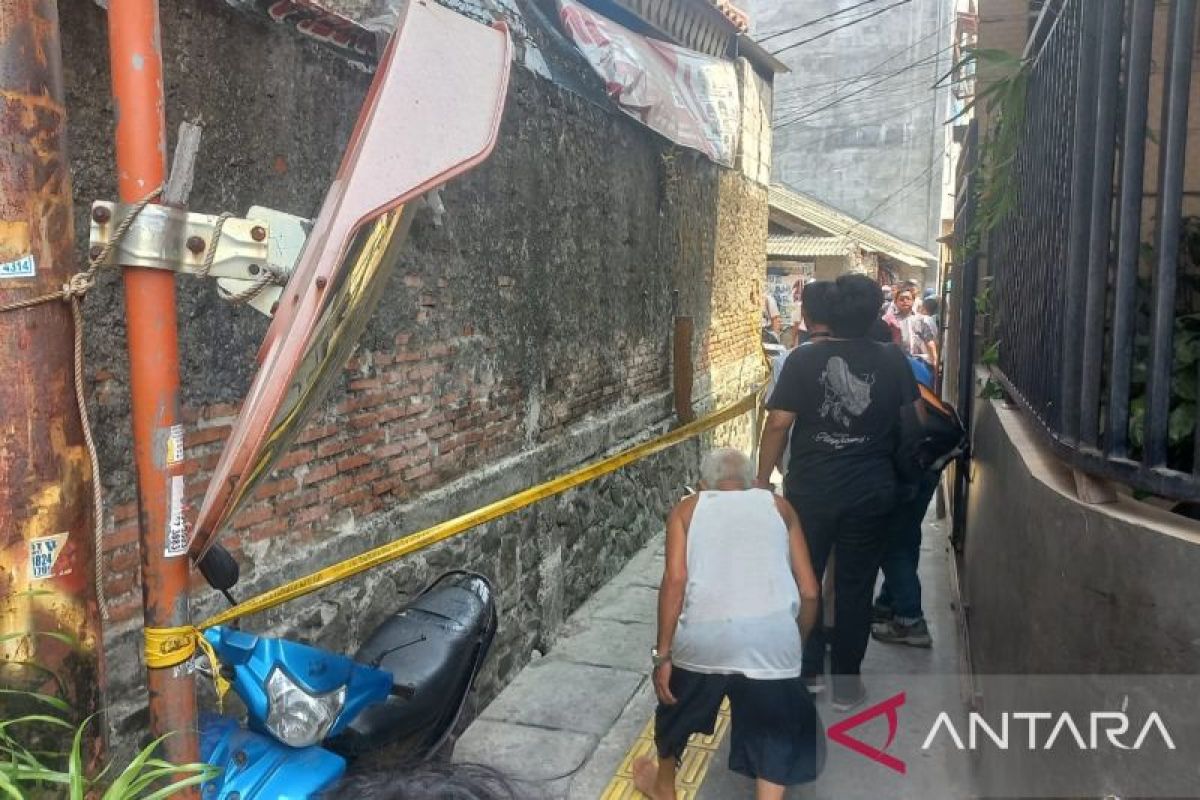 Polisi selidiki siswa SMP di Cengkareng yang terjatuh dari lantai empat