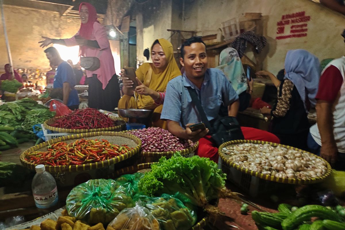 Sekda: Pemprov Lampung awasi tiga komoditas pangan cegah inflasi
