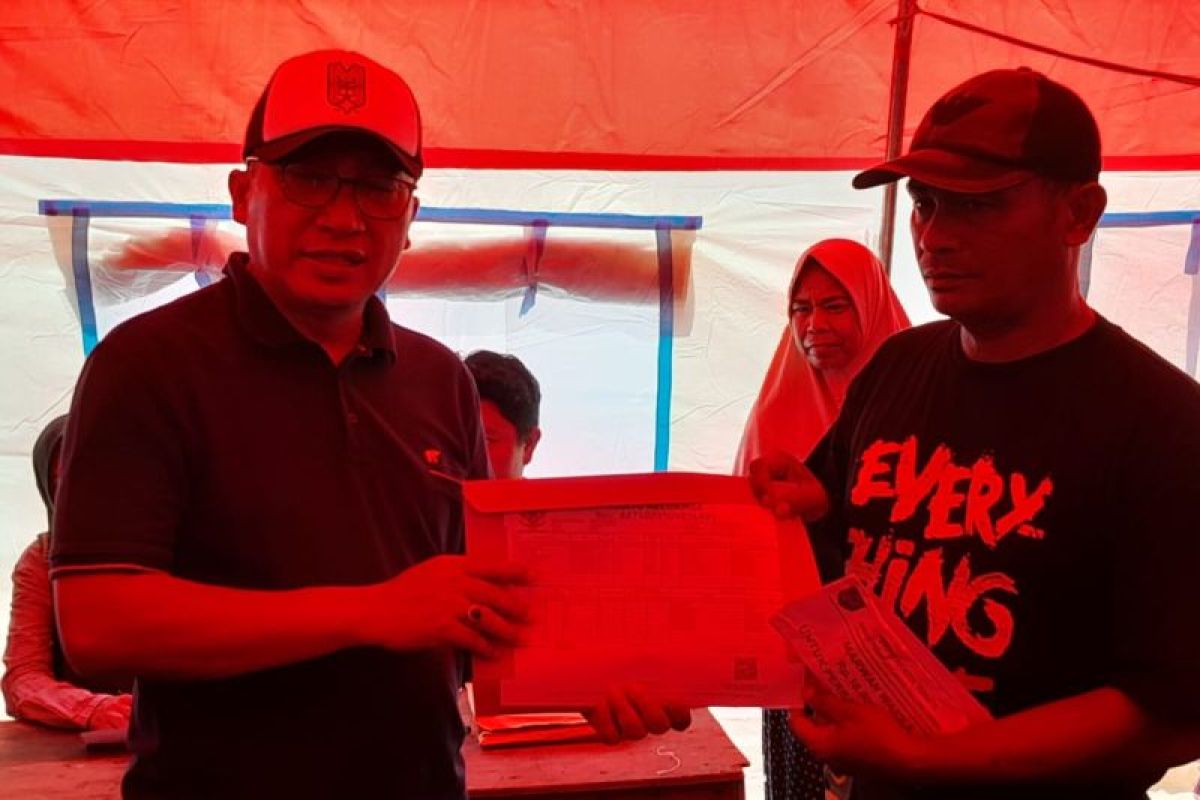 Pemkot Ternate salurkan bantuan uang tunai untuk warga korban kebakaran