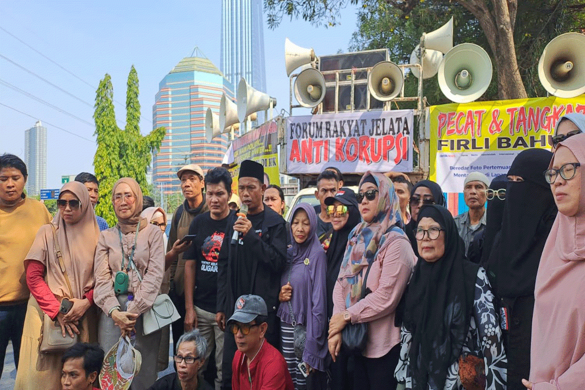 Massa demo dukung Polda Metro Jaya tangkap Firli Bahuri