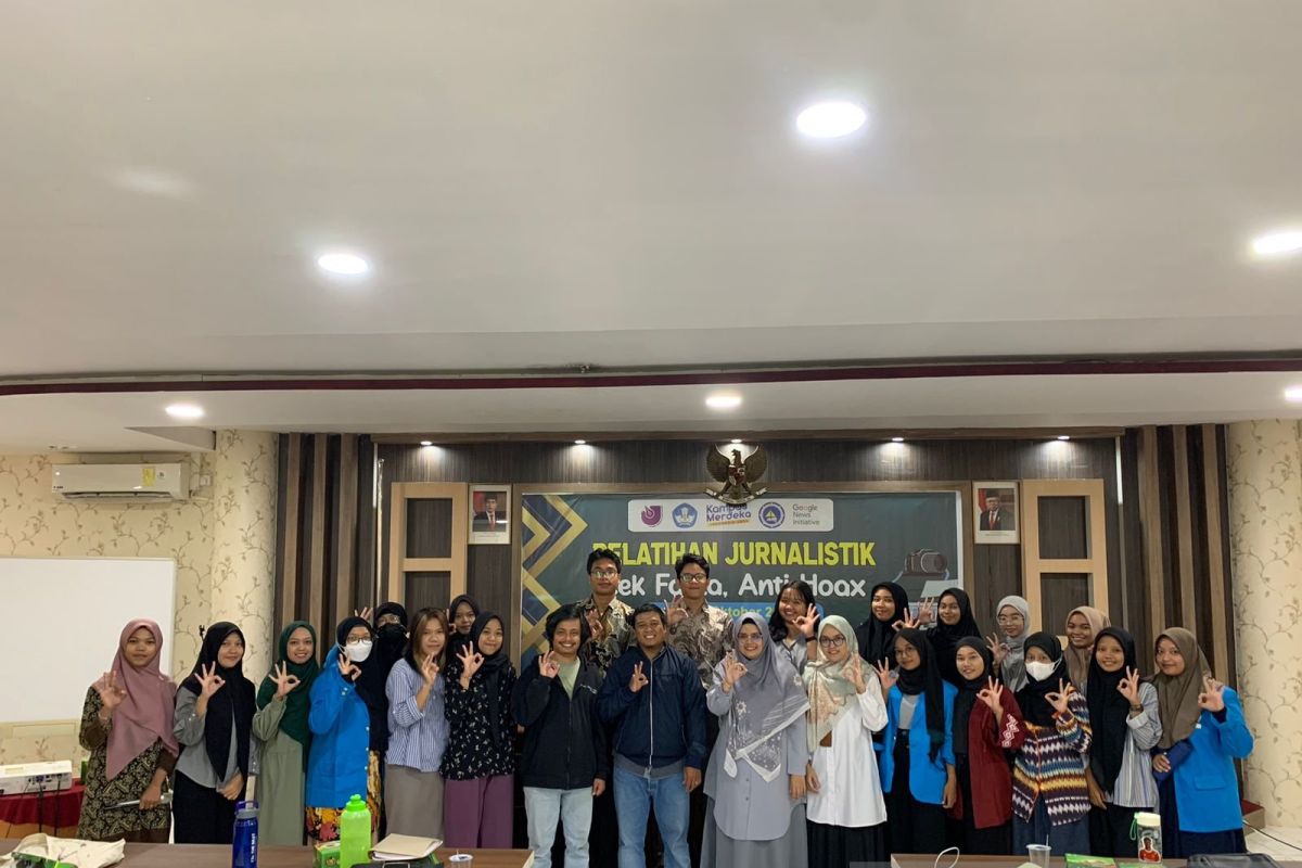 UMRAH dan AJI Tanjungpinang bekali mahasiswa dengan pelatihan cek fakta anti hoaks