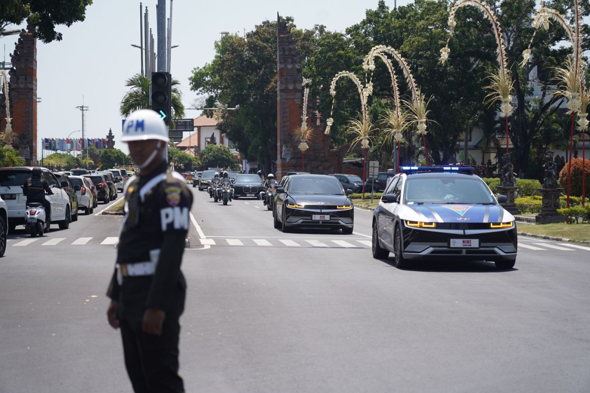 TNI tertibkan lalu lintas dan parkir tamu negara peserta KTT AIS 2023