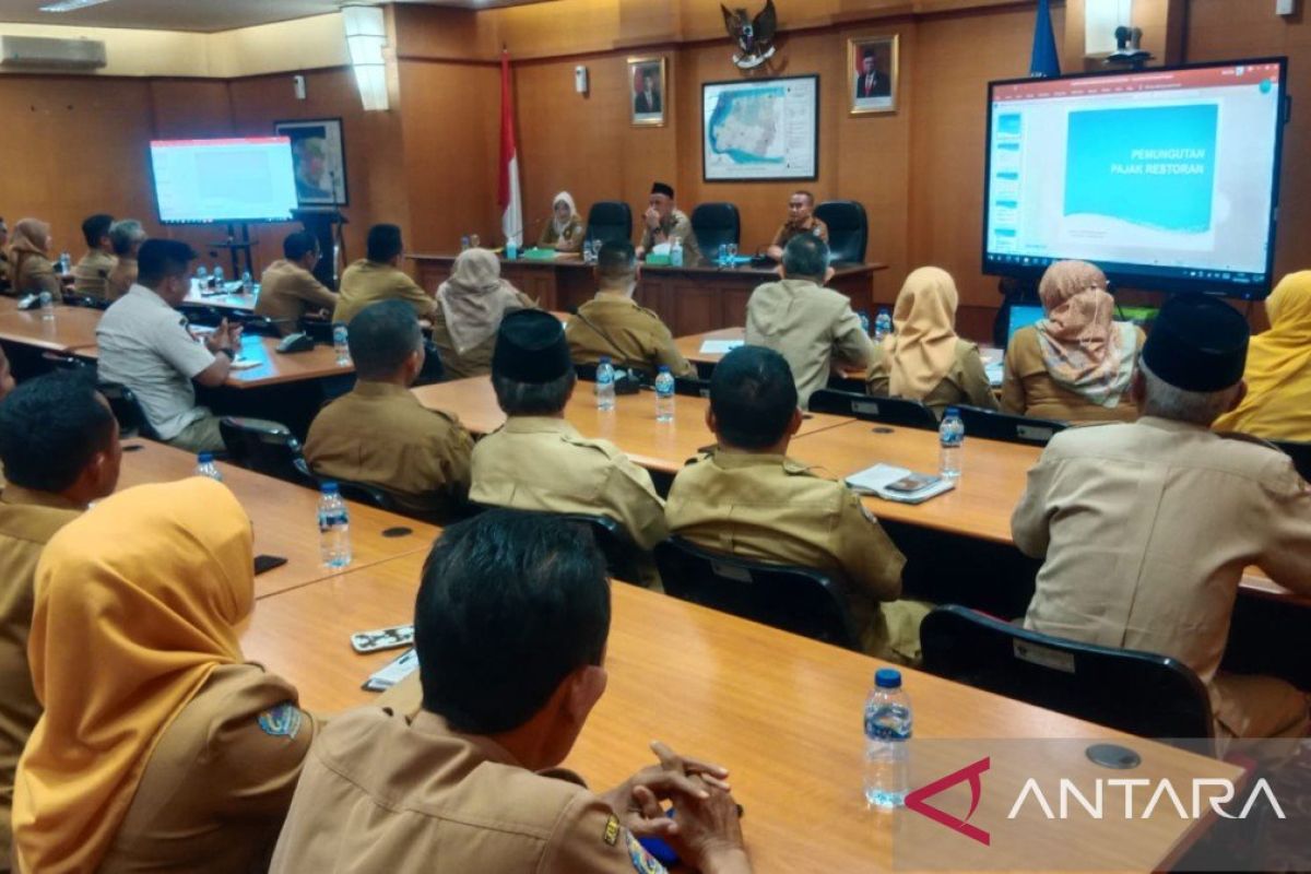 PJ Bupati Bangkalan desak para camat optimalkan potensi pajak