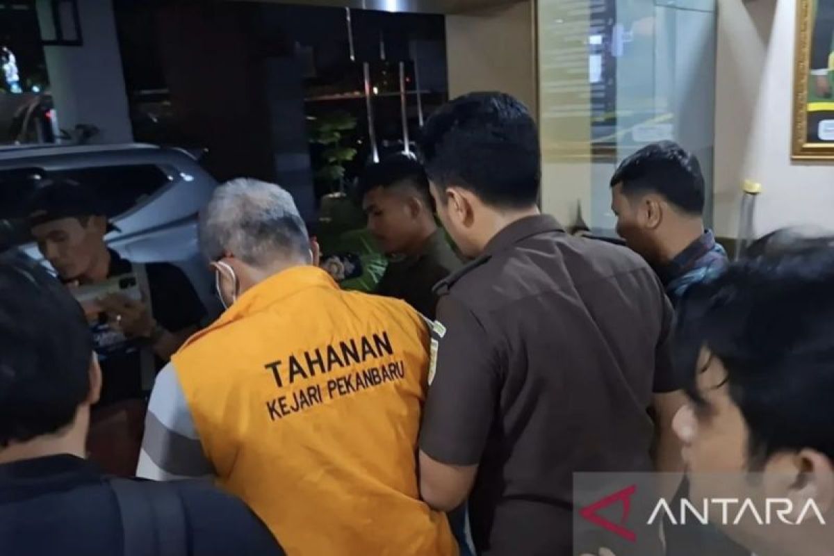 Kejari Pekanbaru tahan Direktur PT ZES sebagai tersangka korupsi di PT BSP