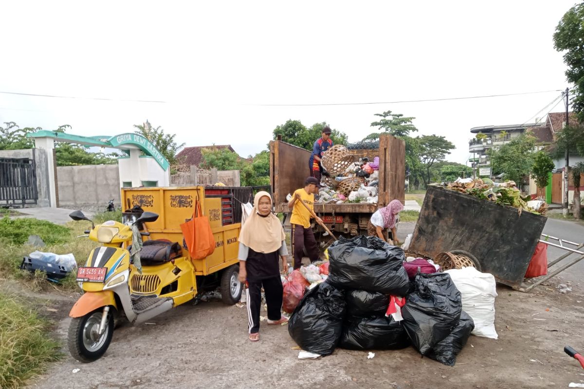 DPRD Mataram siap mengarahkan dana pokir untuk bantuan pengangkut sampah