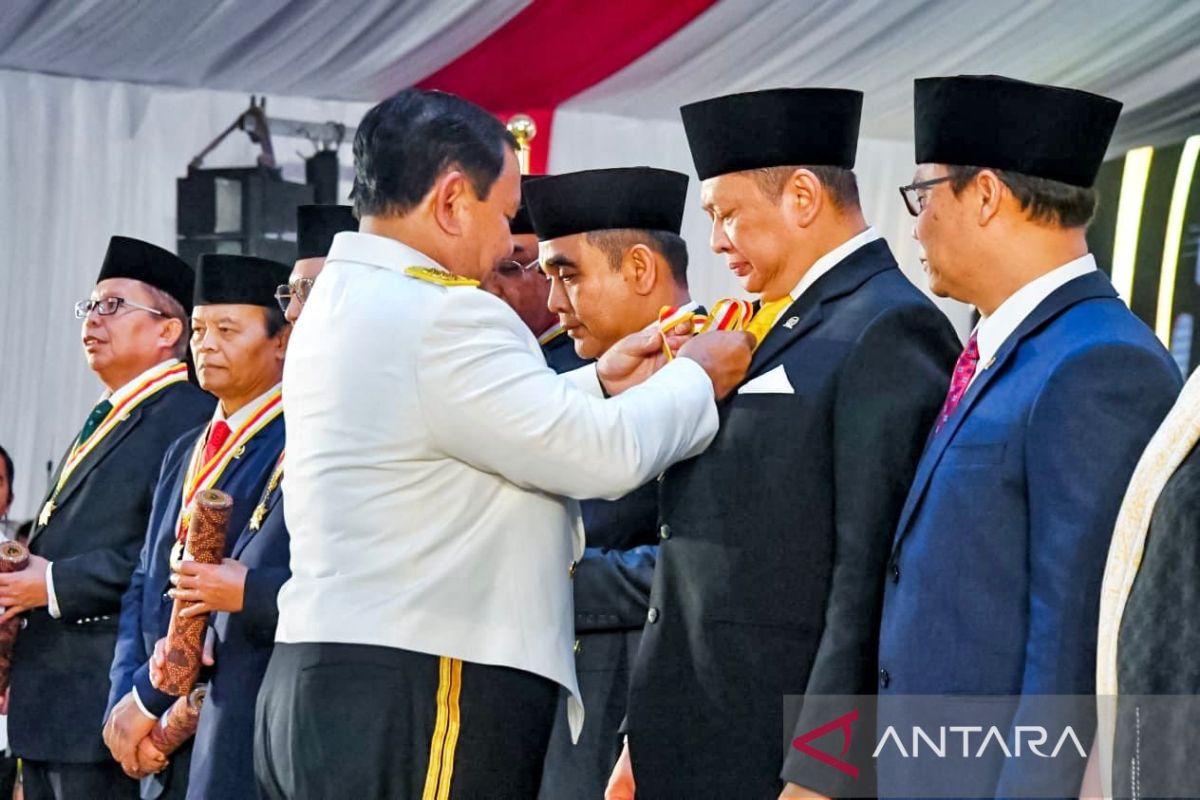 Ketua MPR RI  terima penghargaan Dharma Pertahanan Utama dari Kemenhan