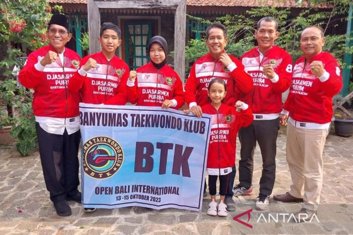 Dua taekwondoin Banyumas ikuti kejuaraan internasional  di Bali