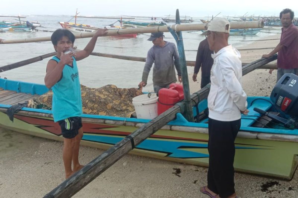 Tim SAR temukan nelayan yang hilang di perairan Pesisir Barat Lampung