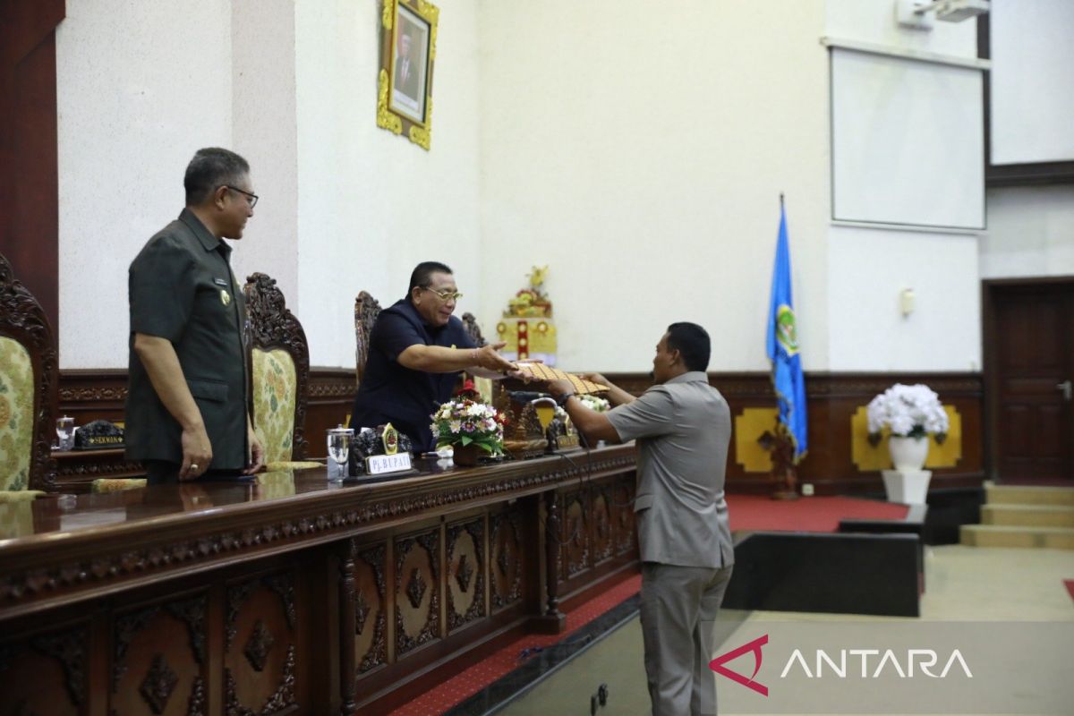 DPRD beri pandangan atas APBD 2024 Kabupaten Gianyar