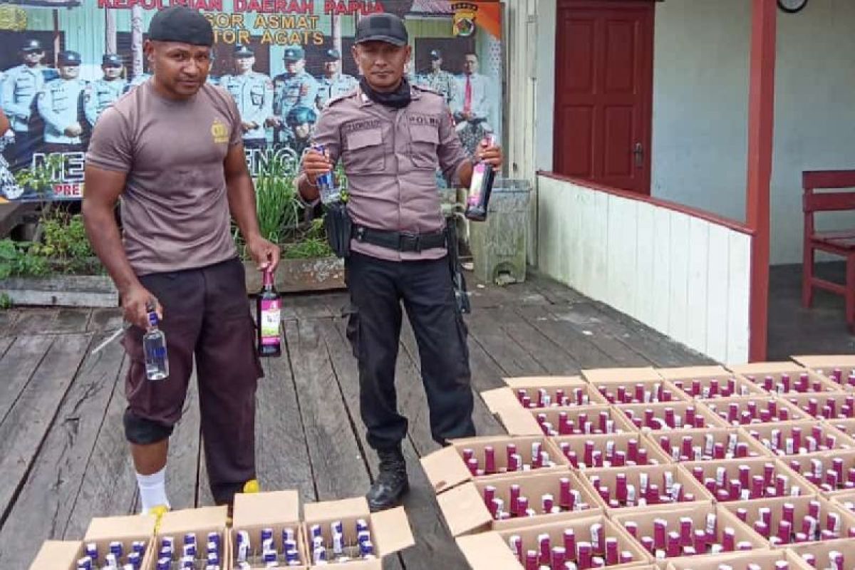 Kapolres Asmat AKBP Agus: polisi kembali amankan 600 botol miras ilegal di Agats