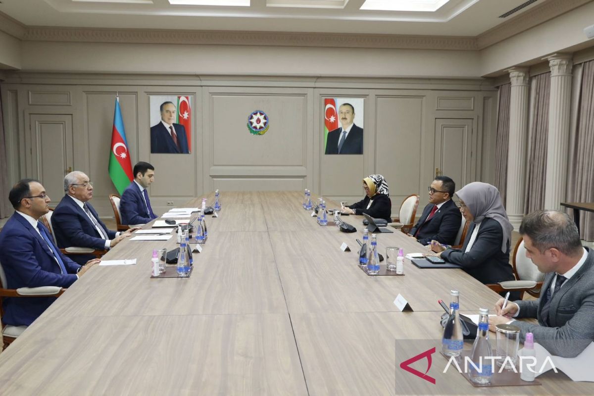 Indonesia, Azerbaijan strengthen public service ties