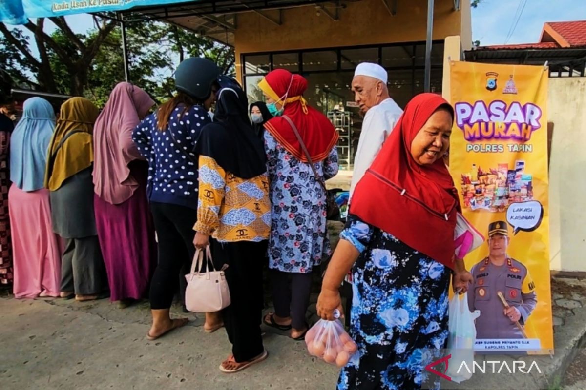 Polres Tapin buka pasar murah jelang Pemilu 2024