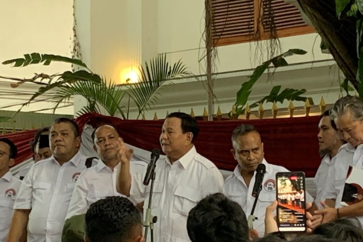 Prabowo: KIM tunggu putusan MK umumkan pasangan pada Pilpres 2024