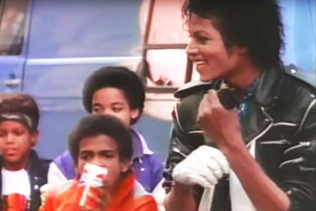 Dilelang, jaket Michael Jackson di iklan ikonik Pepsi 1984
