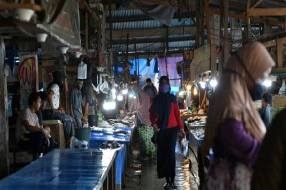 Wali Kota Palu ajak warga bijak berbelanja bahan pokok