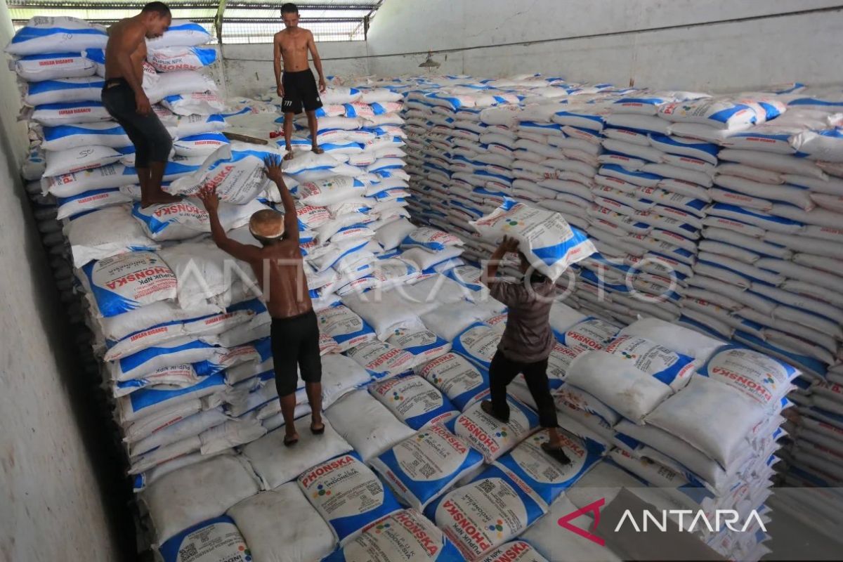 Distanbun: Penyaluran pupuk bersubsidi di Aceh baru 119.921 ton