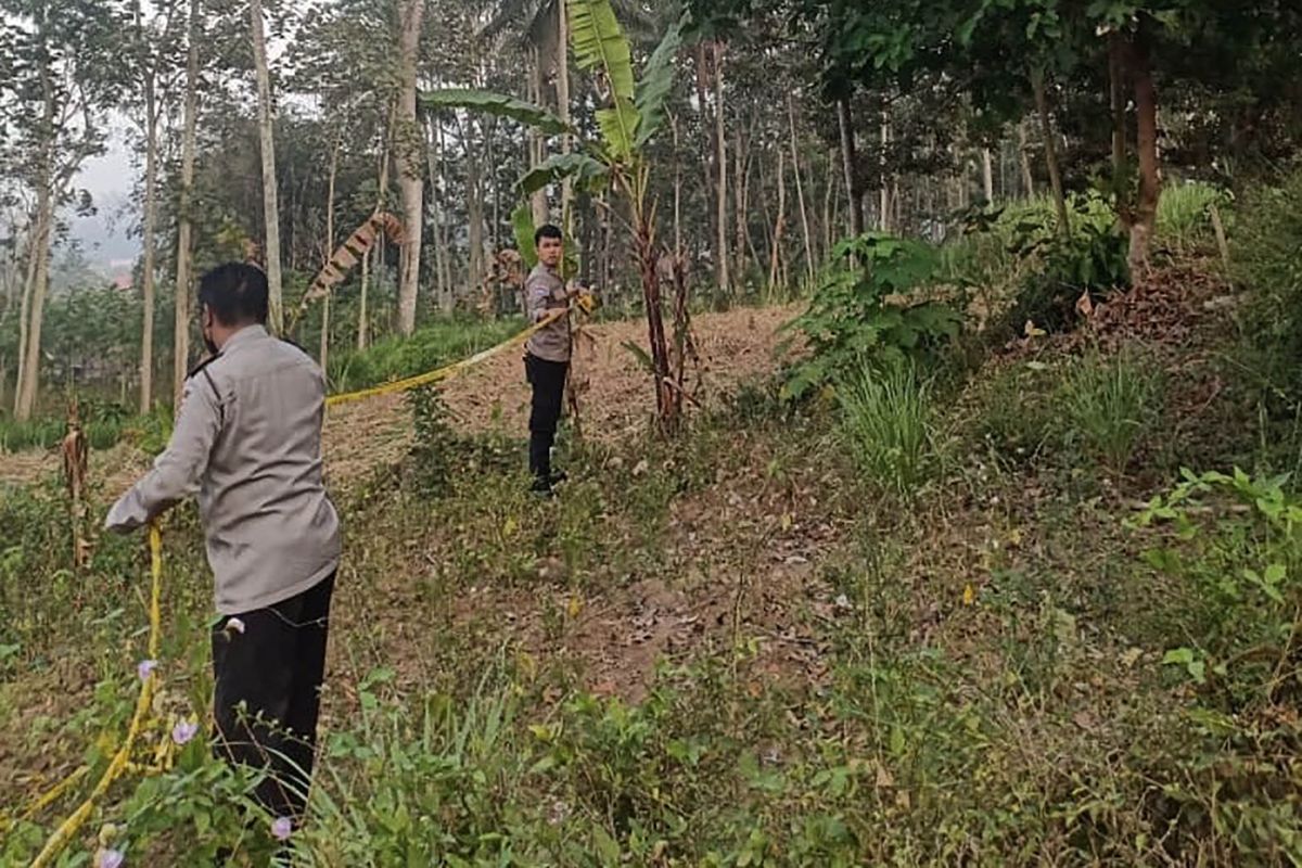Polisi selidiki kasus dugaan pemuda gantung diri di Malang