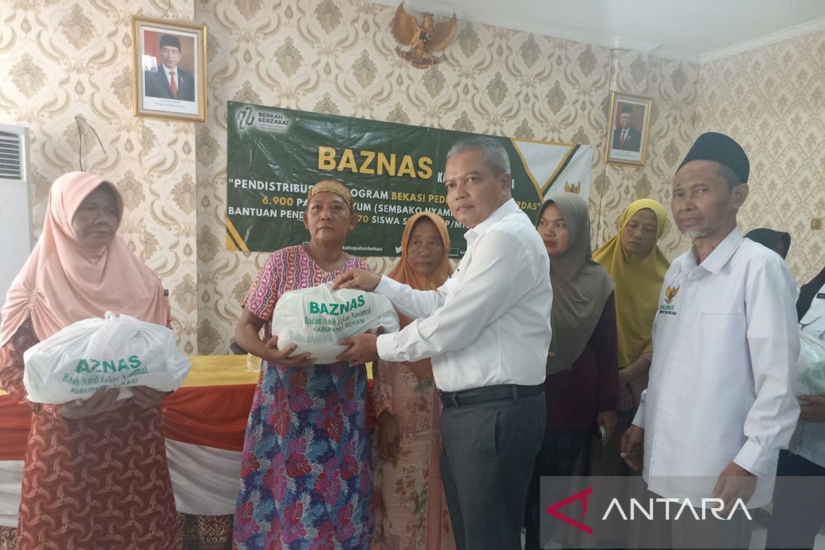 Baznas Bekasi salurkan bantuan ke warga duafa dan pelajar Tambun Utara