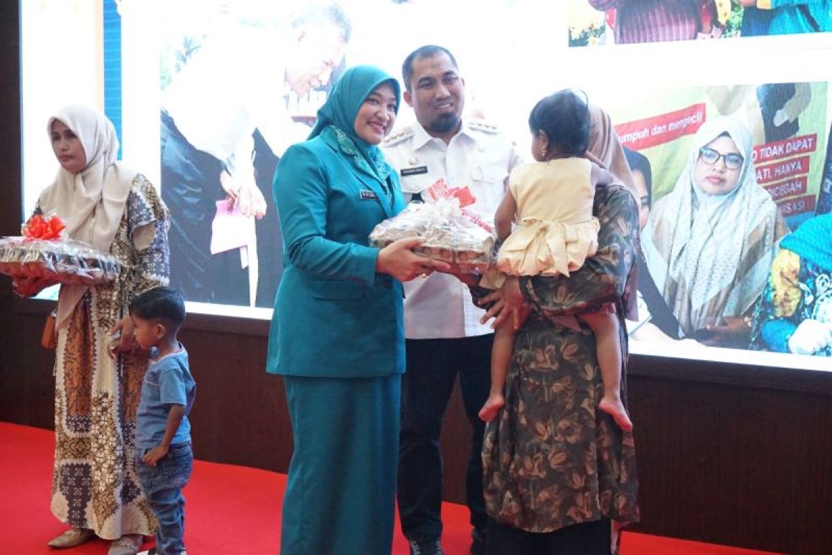 Anak kategori stunting di Aceh Besar dapat bantuan telur