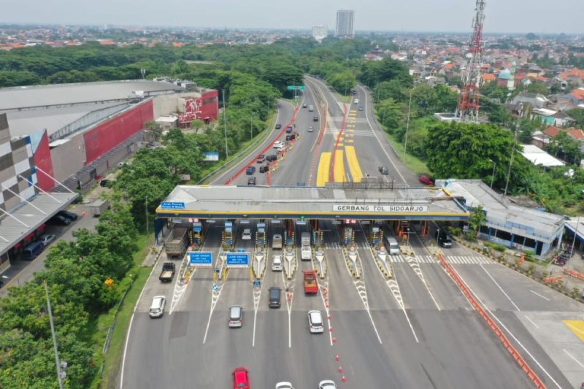 PT JTT lakukan rekayasa lalu lintas di GT Sidoarjo 1 pada 15 Oktober