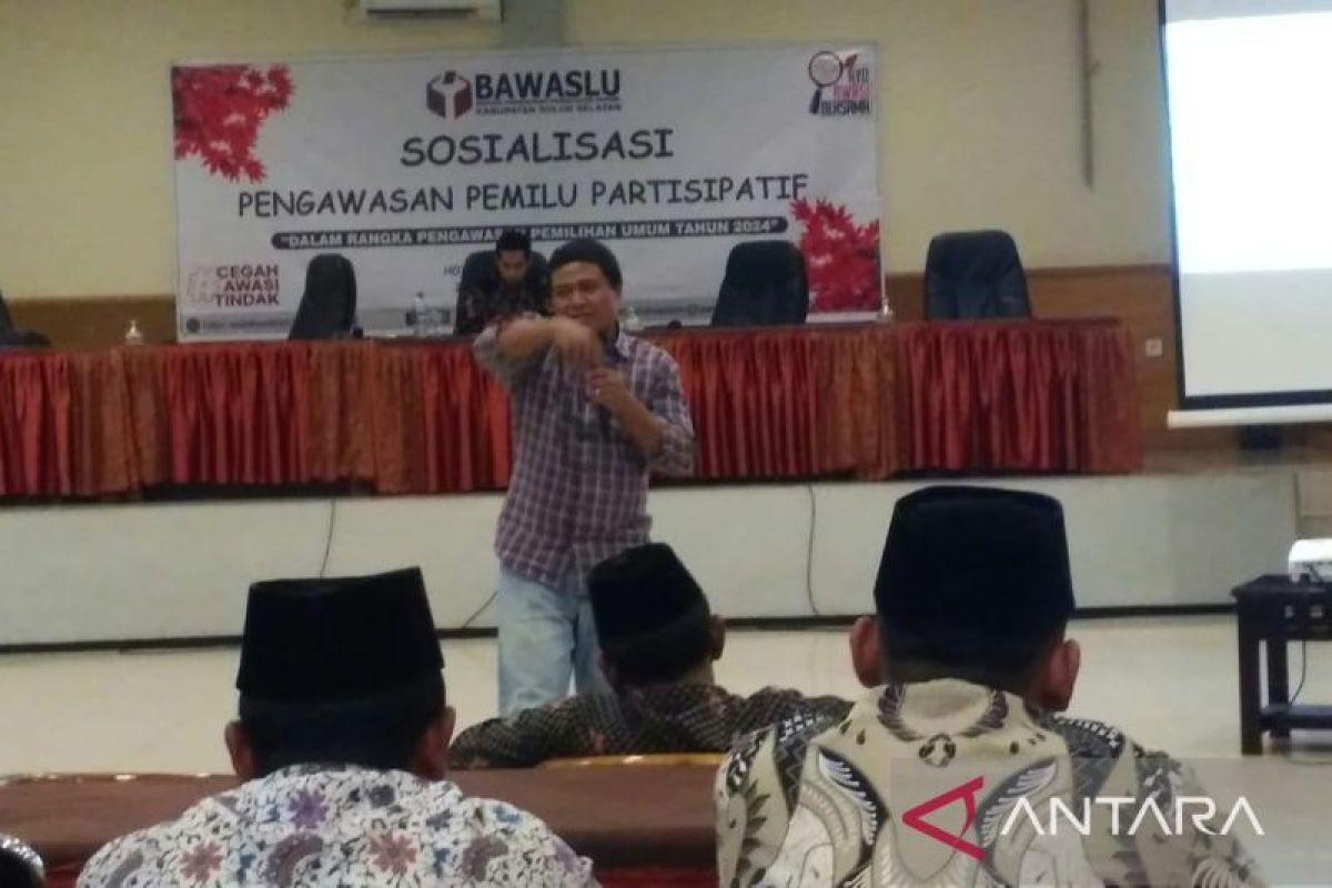 Bawaslu Solok Selatan ajak masyarakat awasi Pemilu