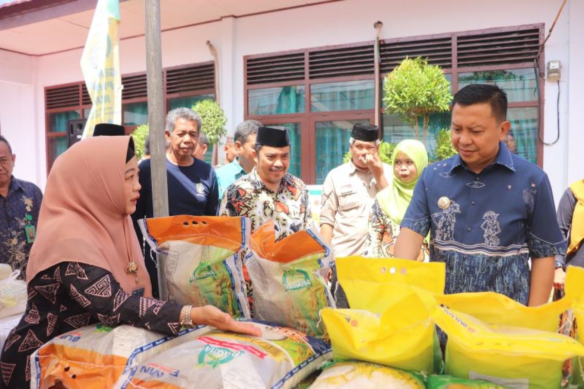 Pemkab Kepulauan Selayar menggelar Gerakan Pangan Murah