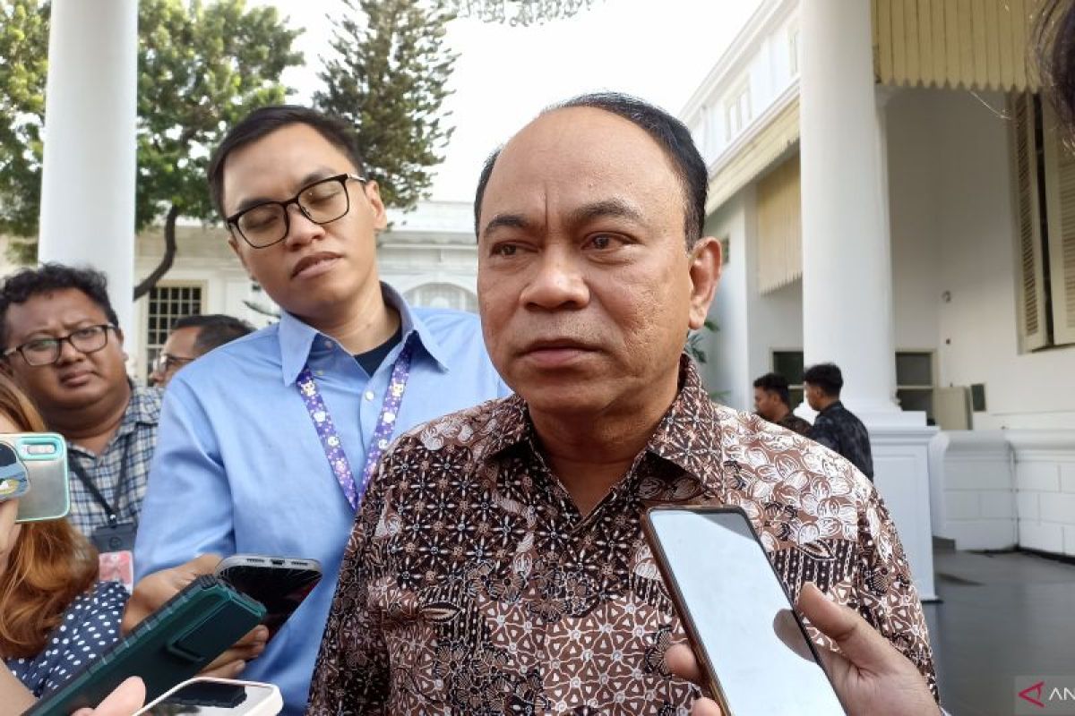 Budi Arie lapor ke Jokowi telah tutup 400 ribu konten judi daring
