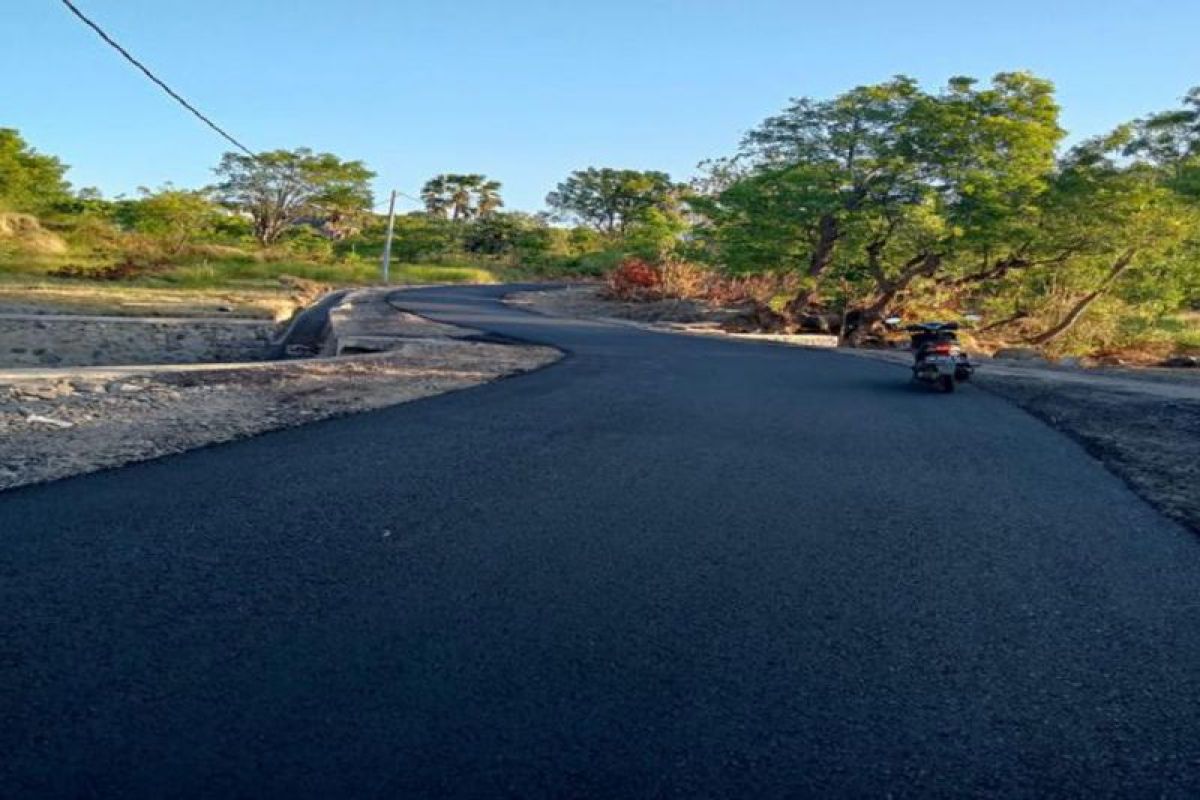 Pemkab Karangasem Tuntaskan Pembangunan Jalan Tulamben-Ancak