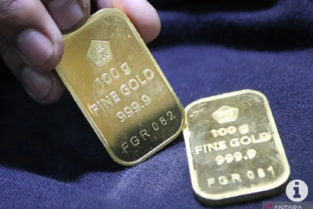 Harga emas Antam turun Rp9.000 jadi Rp1,107 juta per gram