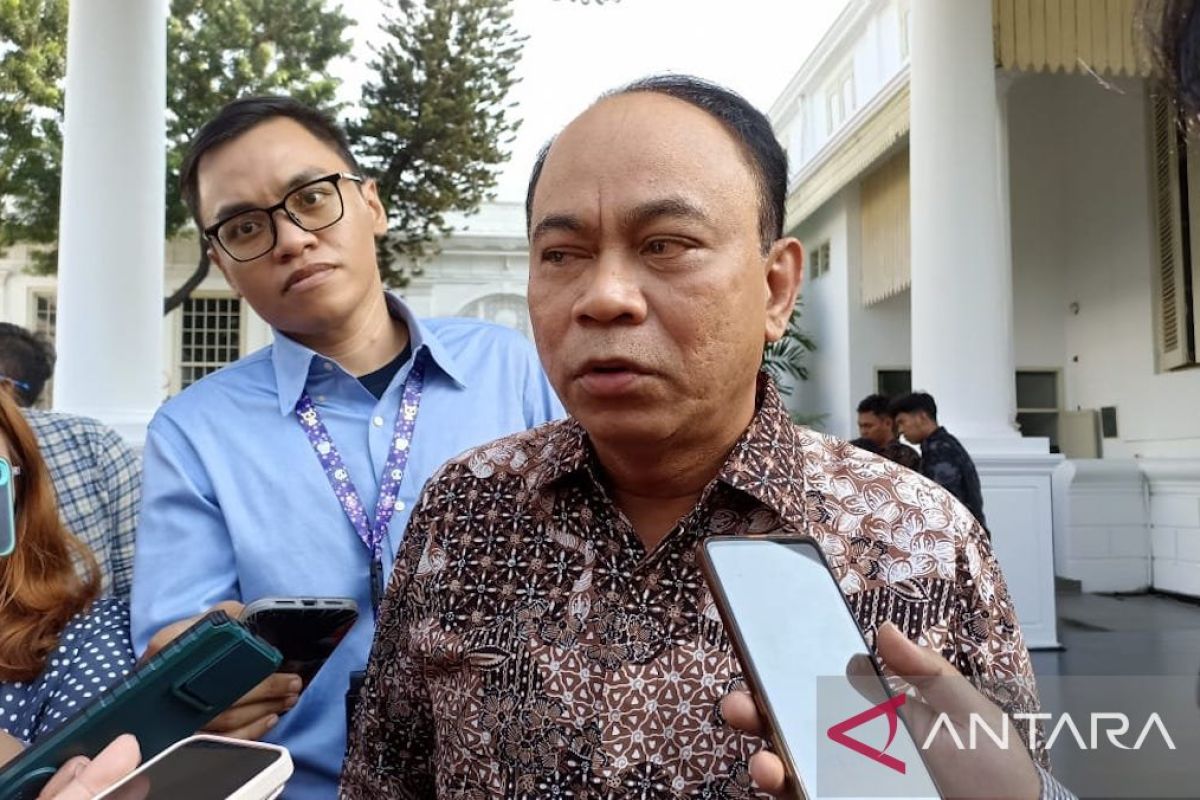 Budi Arie lapor ke Jokowi telah tutup 400 ribu konten judi daring
