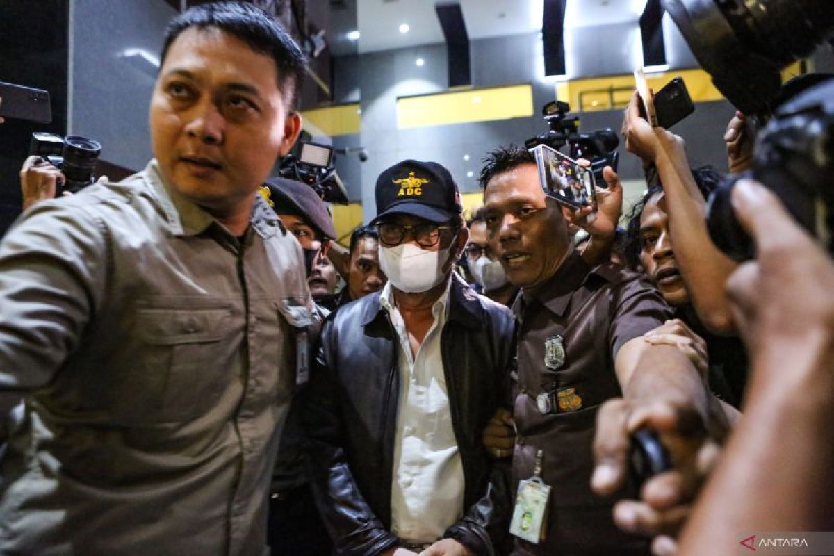 KPK resmi menahan Syahrul Yasin Limpo