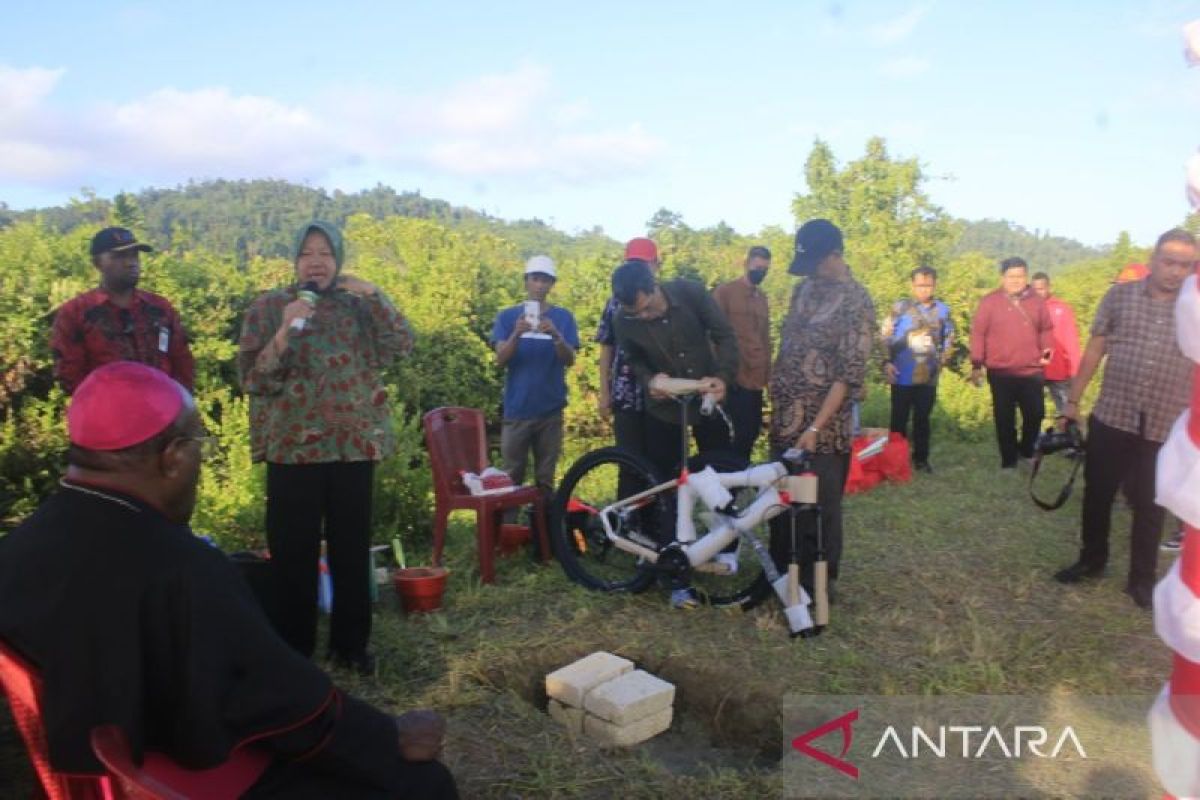 Risma beri 100 sepeda kepada anak Papua tunjang aktivitas pendidikan