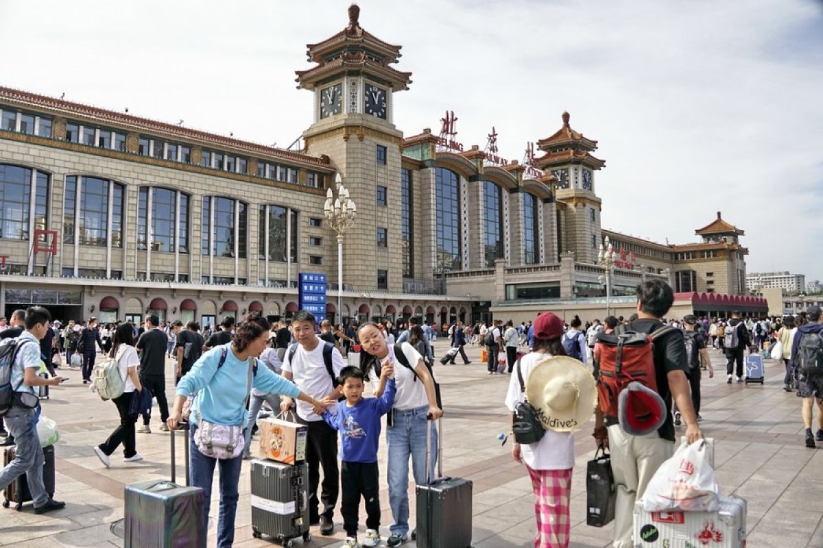 Perjalanan penumpang kereta China meningkat pada Januari-Agustus