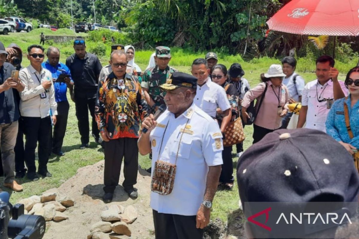 West Papua Governor invites local youths to maintain Indonesia's unity