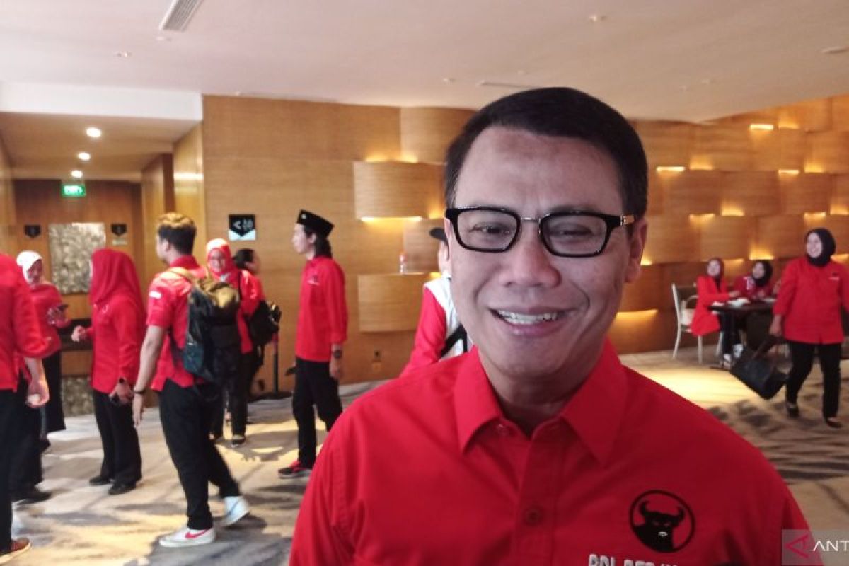 Ahmad Basarah: Relawan tetap solid menangkan Ganjar di Pilpres 2024