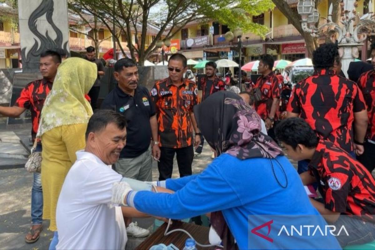 Pemuda Pancasila Belitung kumpulkan 32 kantong darah