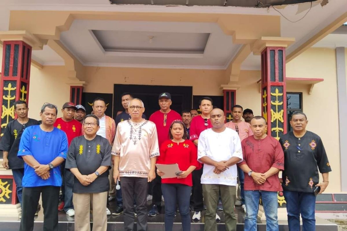 Jaga ketertiban negeri adat, Majelis Latupati Ambon lakukan deklarasi damai