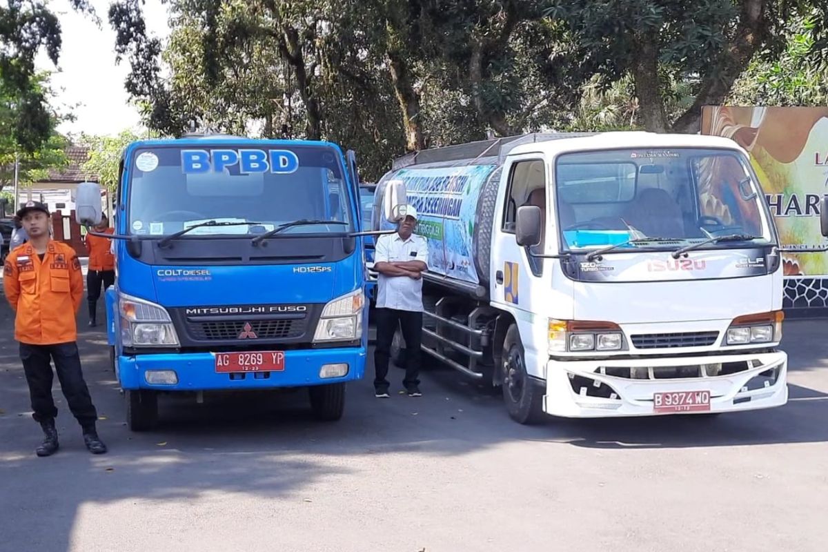 BUMD Trenggalek kirim bantuan air bersih ke desa terdampak kekeringan