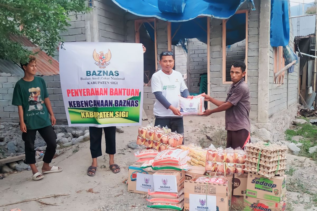 Baznas Kabupaten Sigi beri bantuan pangan untuk warga Desa Sambo