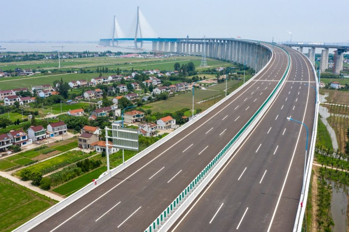 Jalan tol  56 km untuk kemudi otonomos mulai beroperasi di China