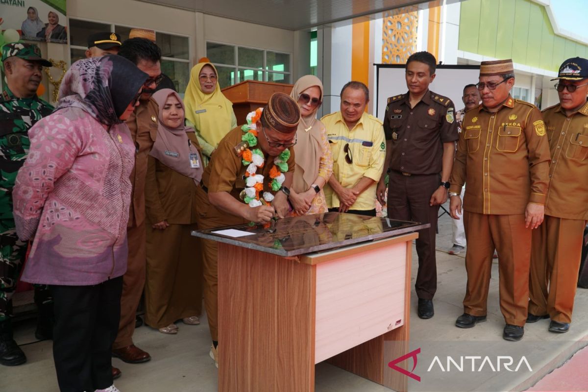 Bupati Gorontalo  Utara resmikan Rumah Sakit Tolinggula Melayani