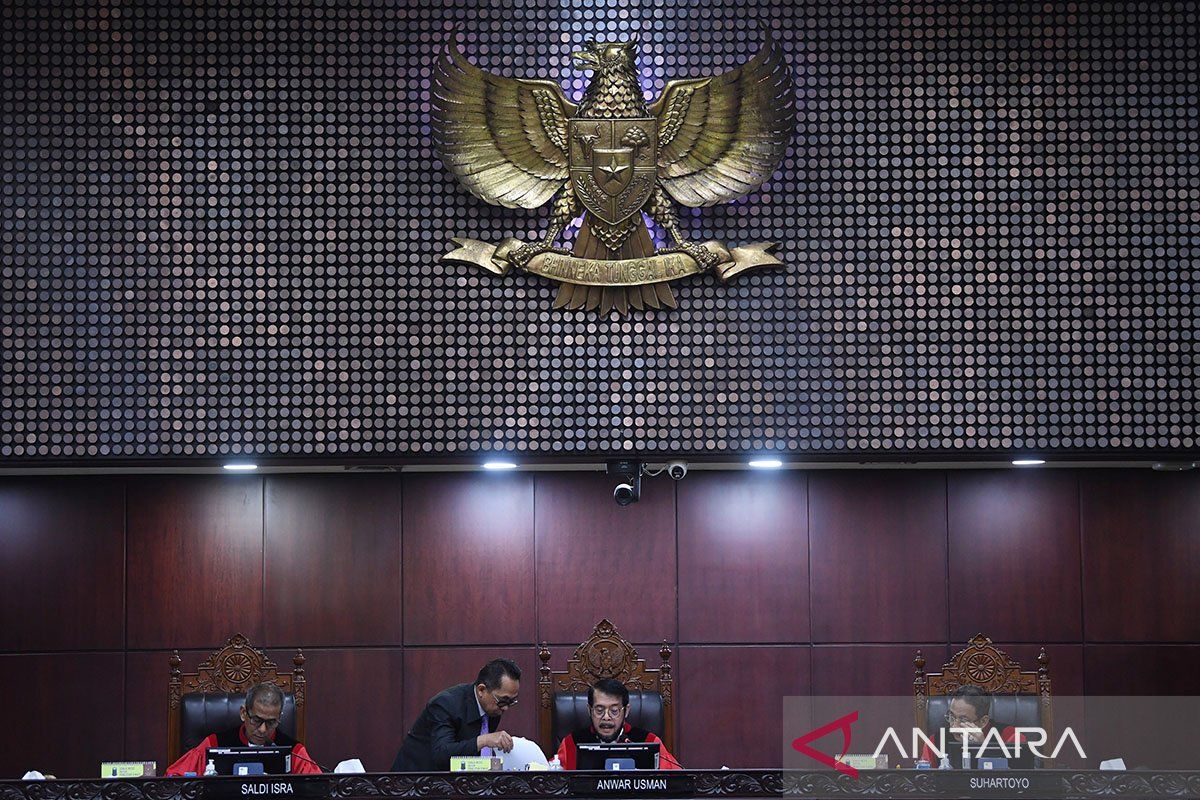 MK tolak permohonan uji materi batas usia capres-cawapres oleh PSI