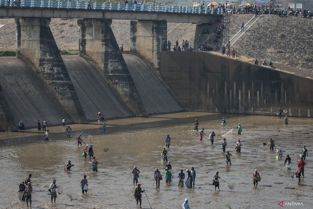 Kementerian PUPR: RI butuh 300 bendungan baru, antisipasi krisis air