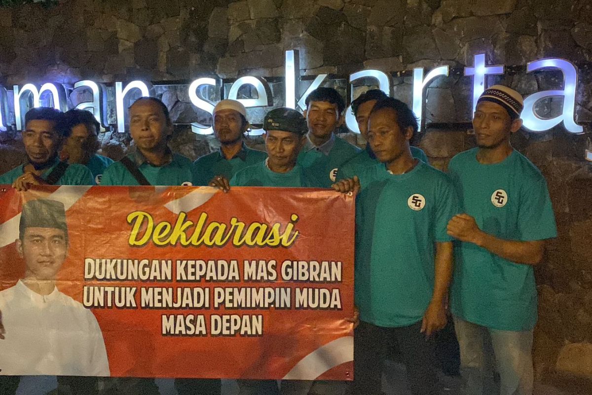 Pendukung Gibran di Kediri deklarasi dukung maju Pemilu Presiden 